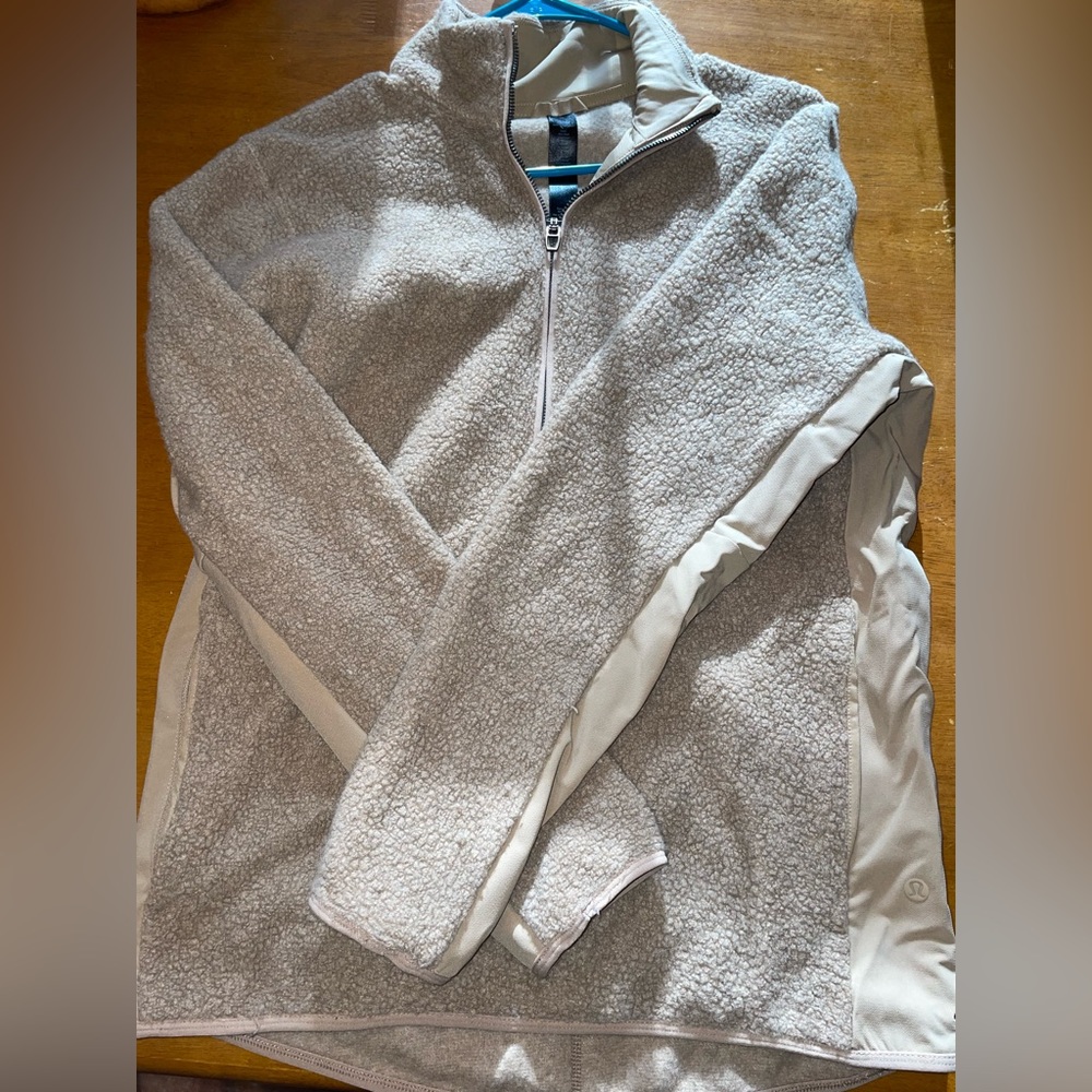Lululemon Sherpa half zip sweatshirt